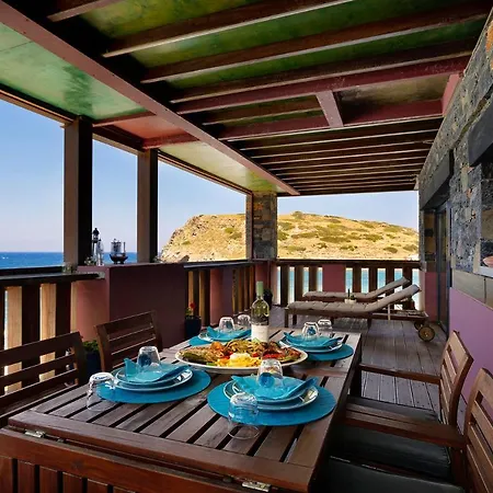 Apartmán Menelaos Penthouse *